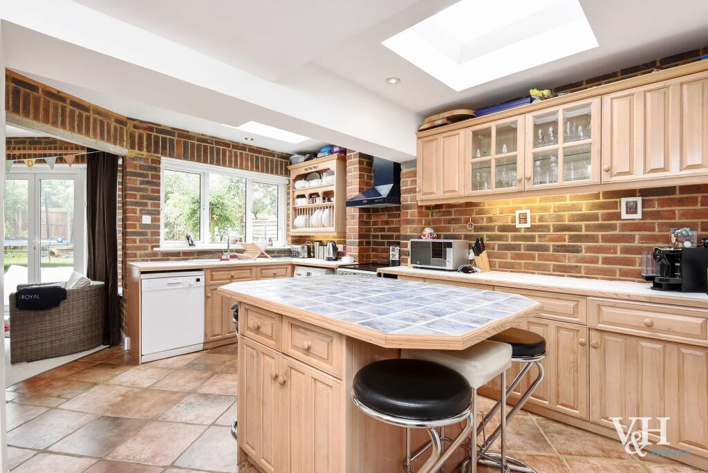 House in Kingston upon Thames - View 3