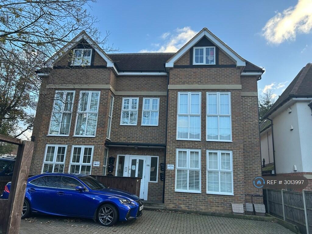 Apartment in Croydon - View 2
