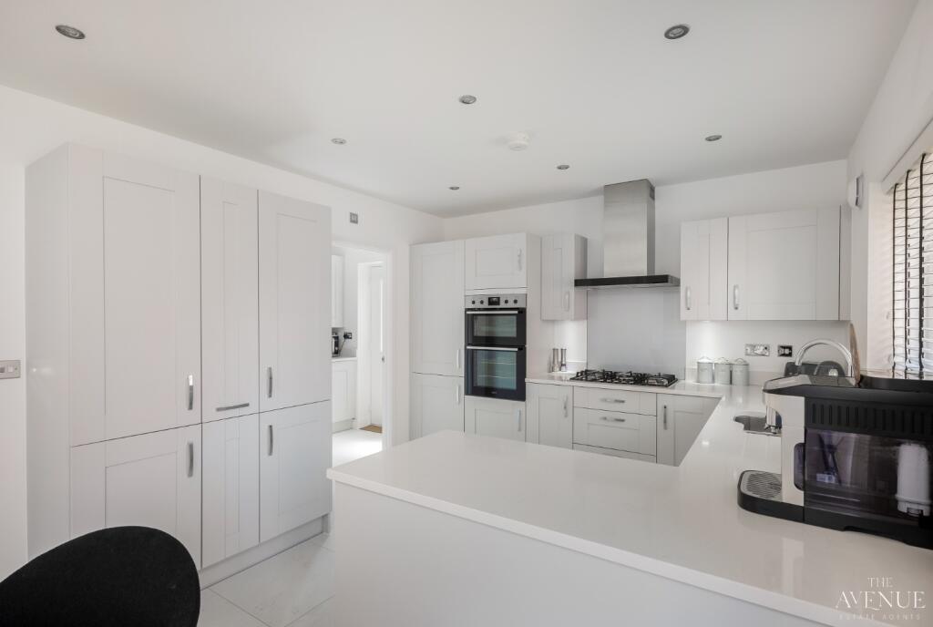 Sorrel Green, Warwick – A Well Positioned Five Bedroom Home Overlooking The Green photo 3