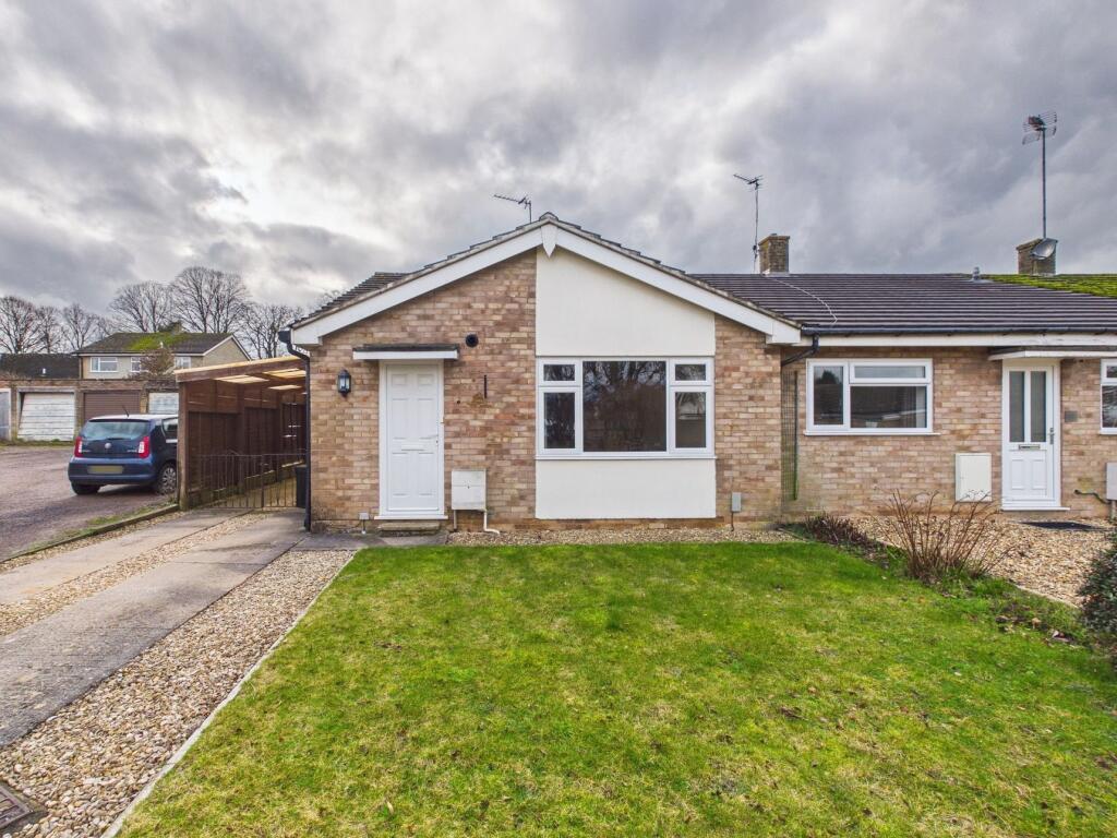 Main image of property: Wychwood Close, Milton-under-Wychwood