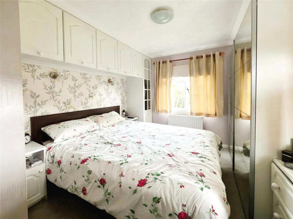 House in Dartford, Stonehill Woods Park, Joydens Wood - View 5