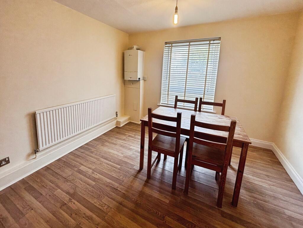 Apartment in Plymouth, Mutley - View 5