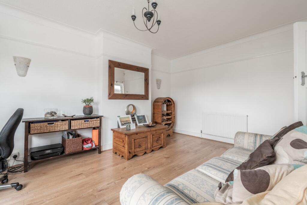 House in London - View 3
