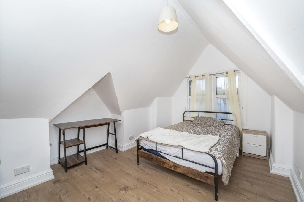 Apartment in London, Perivale - View 4