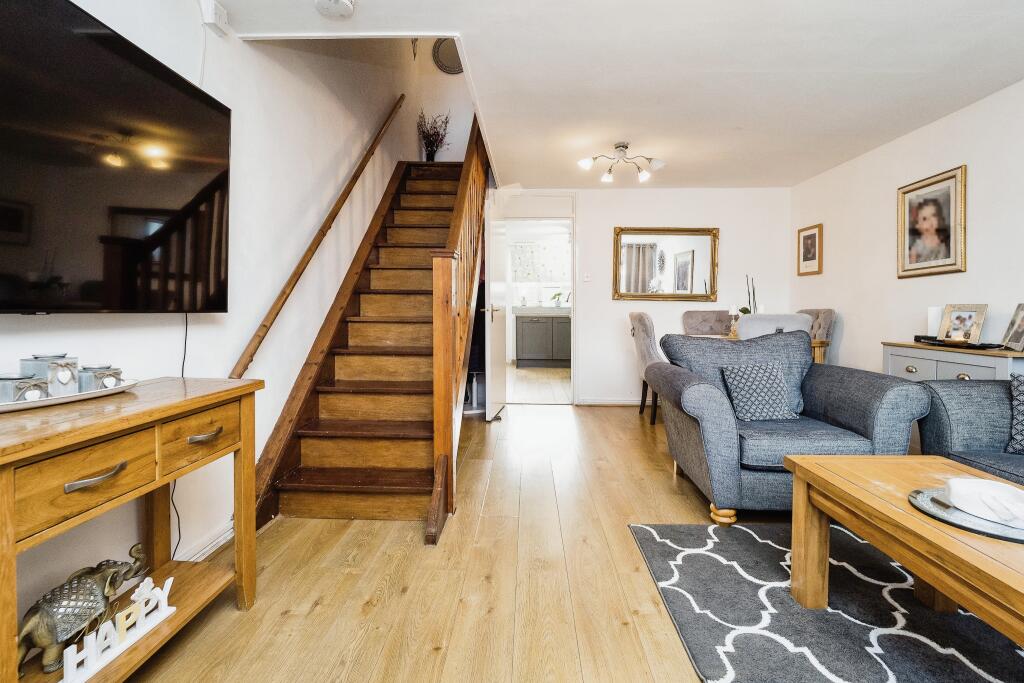House in London, Mill Meads, West Ham - View 2