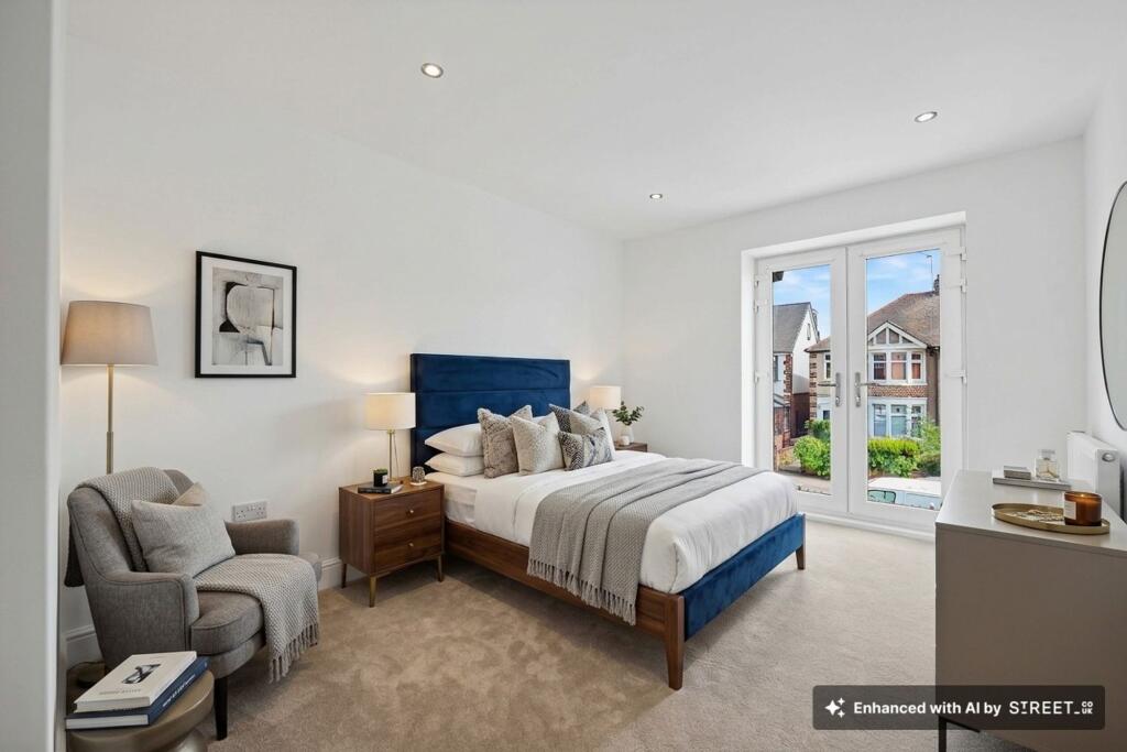 Apartment in Coventry - View 3