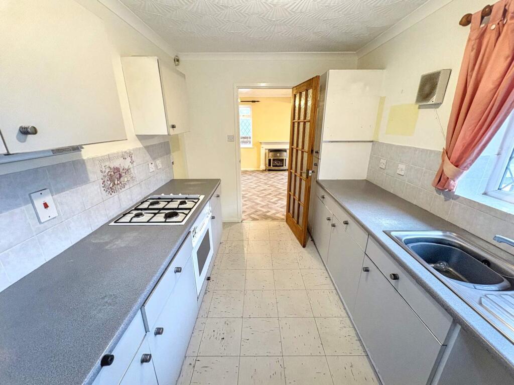 Dinam Park, Ton Pentre, Pentre, Rhondda Cynon Taff. CF41 7DX photo 4