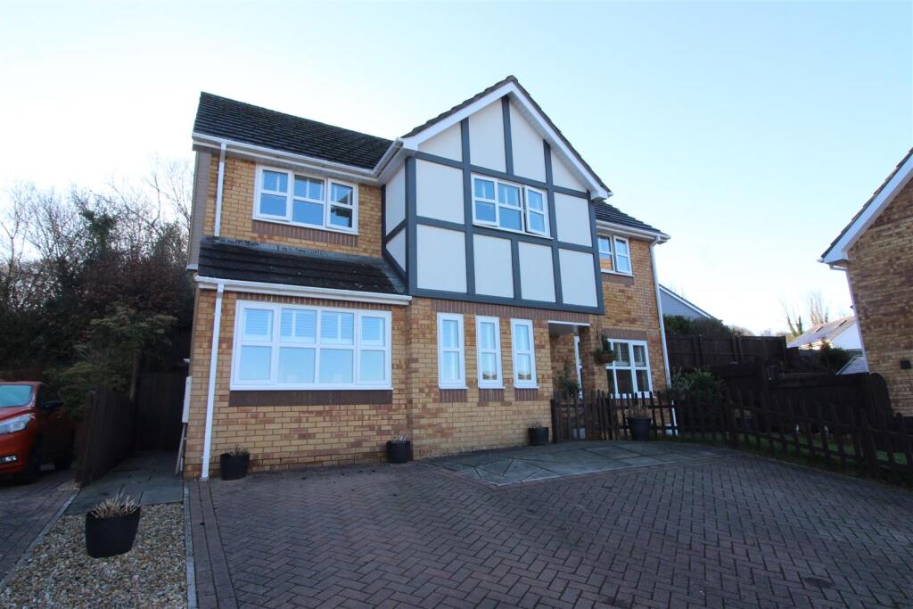 Main image of property: Glenview Rise, Newbridge, Newport