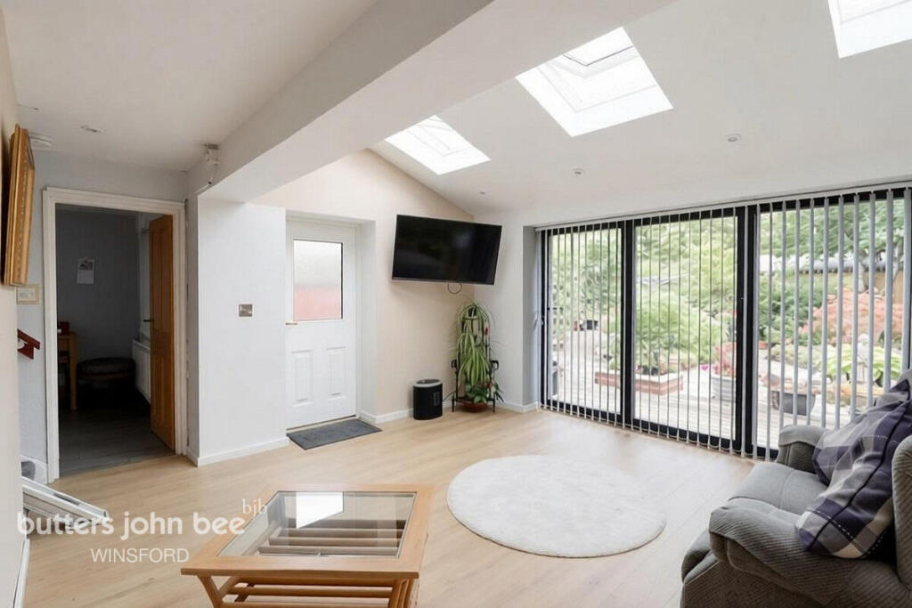 Hampstead Court, Winsford photo 5