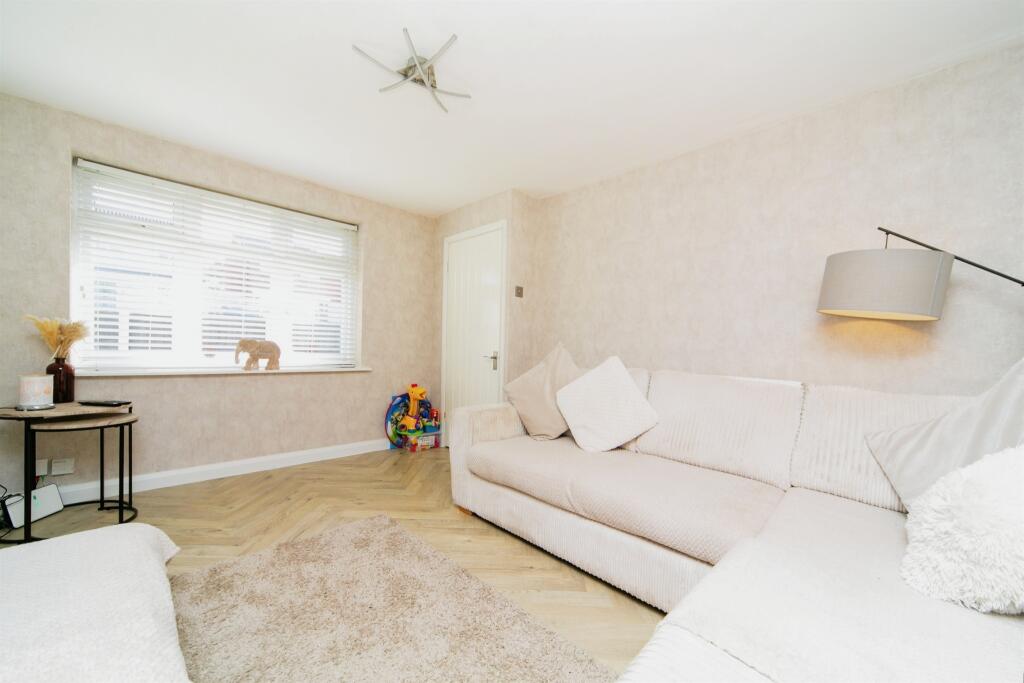 Statham Road, Prenton photo 2
