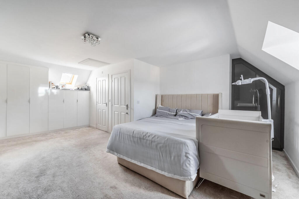 House in Harrow - View 4