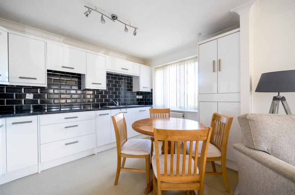 Ellison Grove, Huyton, L36 photo 4