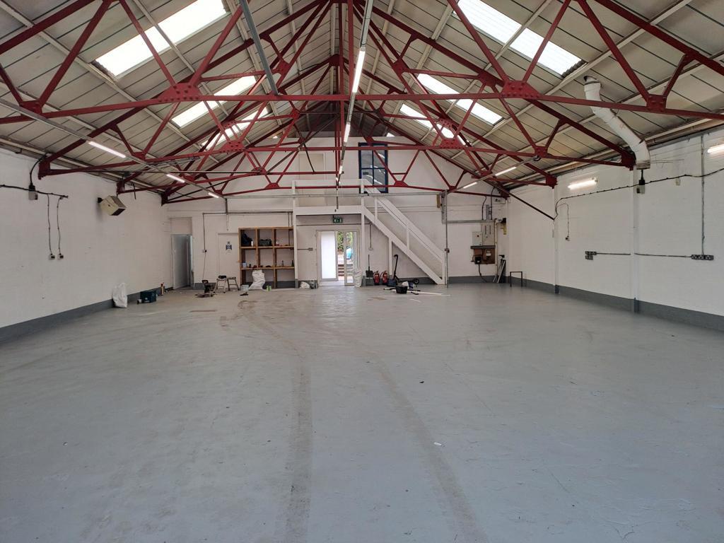 Photo 10