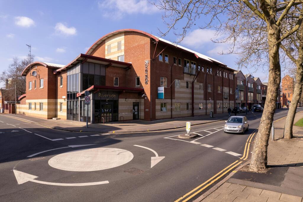 Main image of property: Riverside House, 49 Western Boulevard, Leicester, LE2 7HN