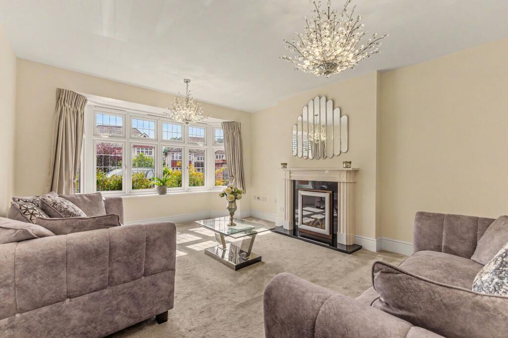 House in Worcester - View 3