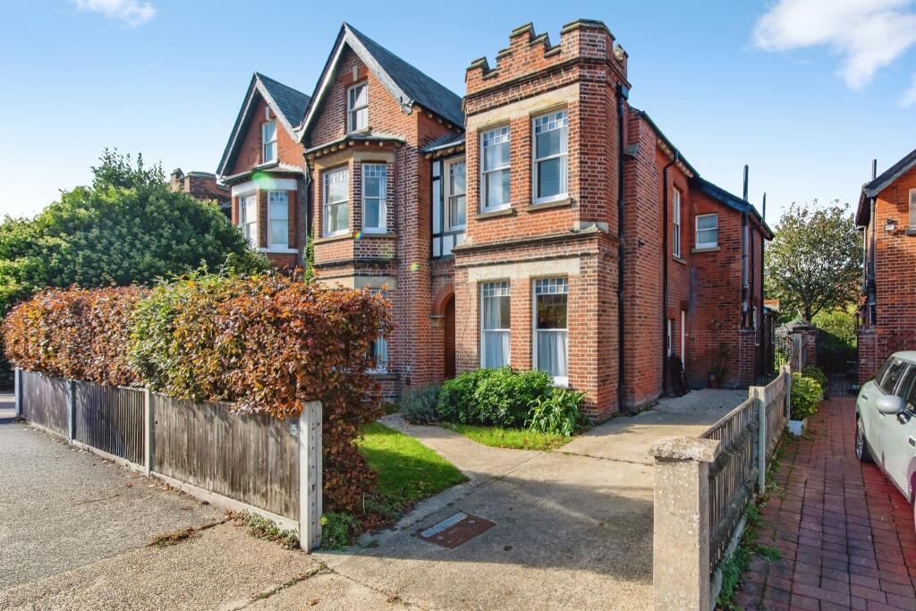 4-bed semi-detached on Corton Road, Lowestoft, £400,000