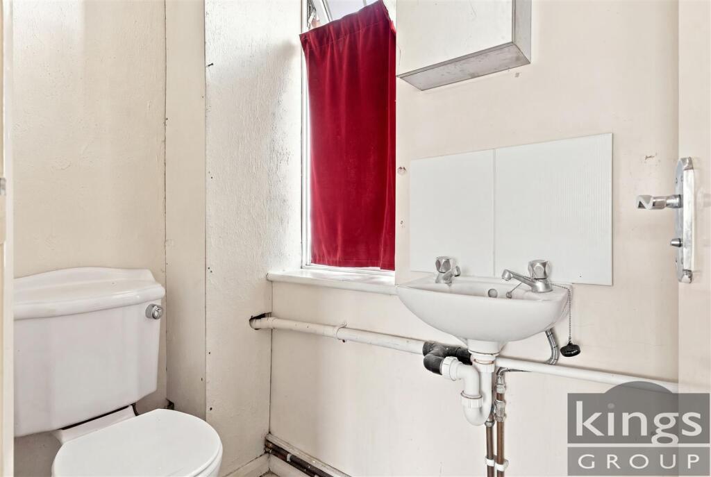 Apartment in Enfield, Enfield Wash, Southbury - More