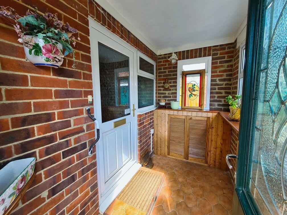 House in New Forest, Copythorne - More