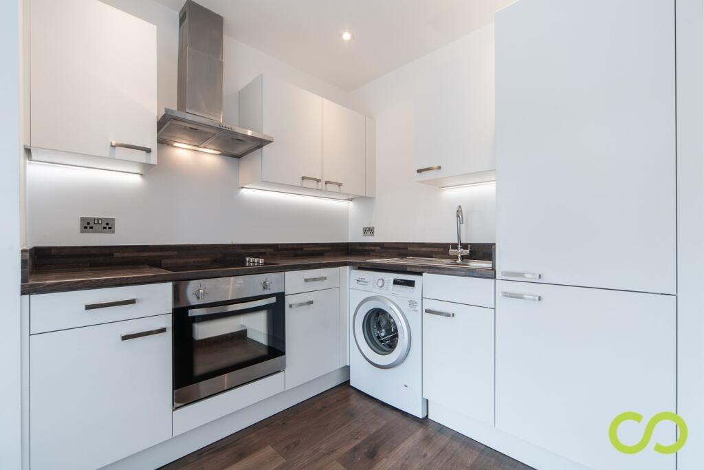 Main image of property: Park Crescent, Park Street, Luton, LU1