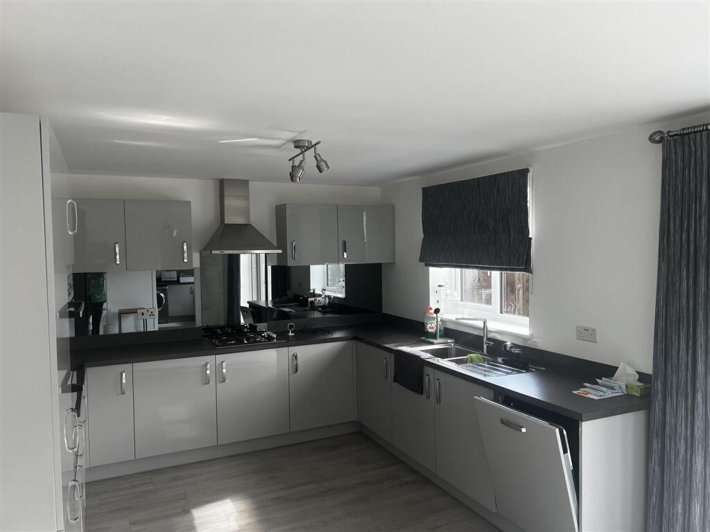 Main image of property: Pine Grove, Newcastle Upon Tyne