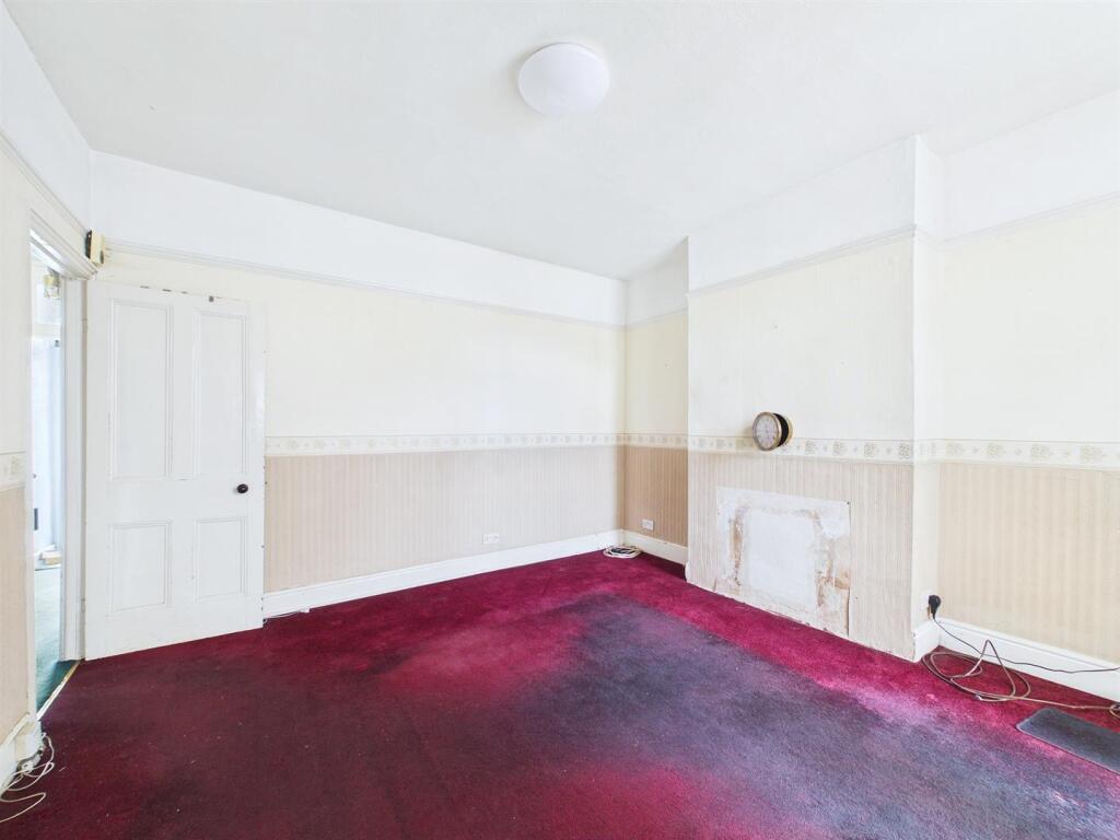 Hanham Road, Kingswood,Bristol - More