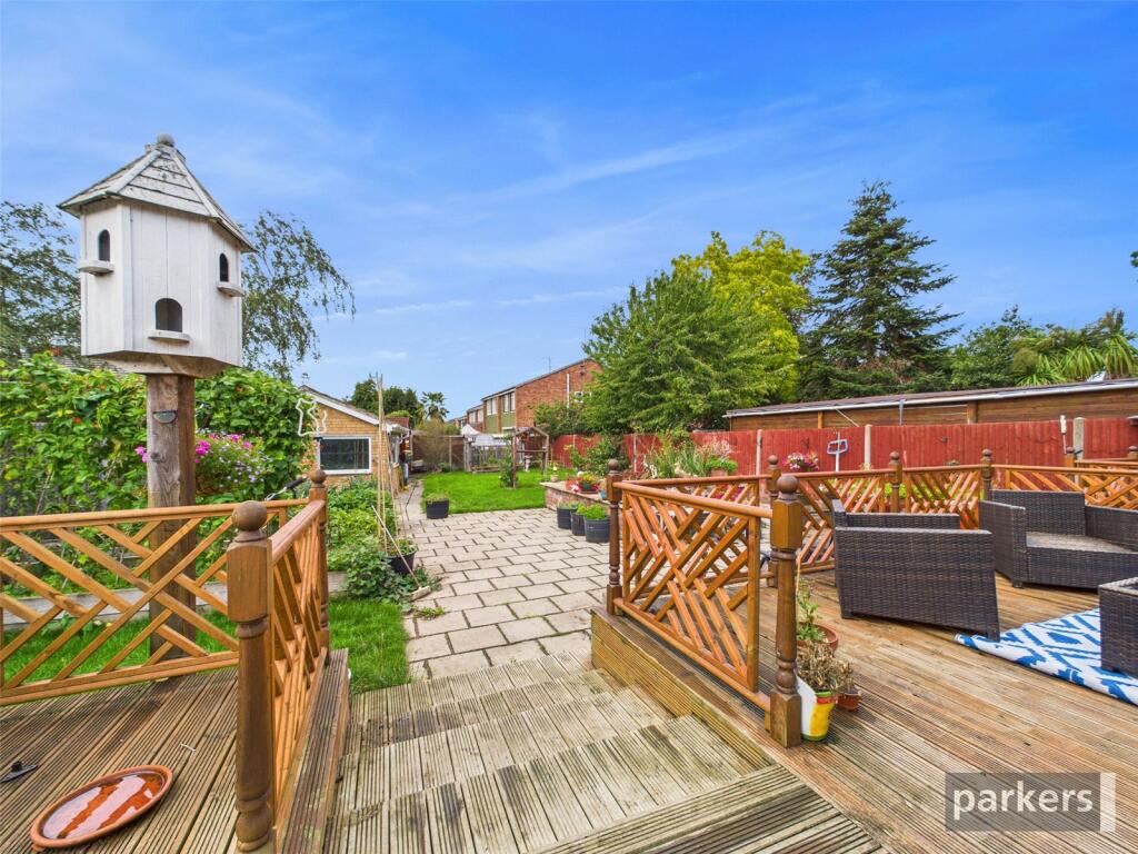 Westfield Road, Winnersh, Wokingham, Berkshire, RG41 photo 3