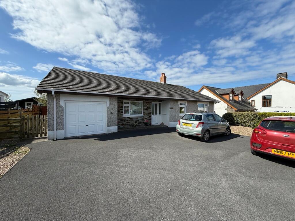 Main image of property: Aberporth, Cardigan, SA43