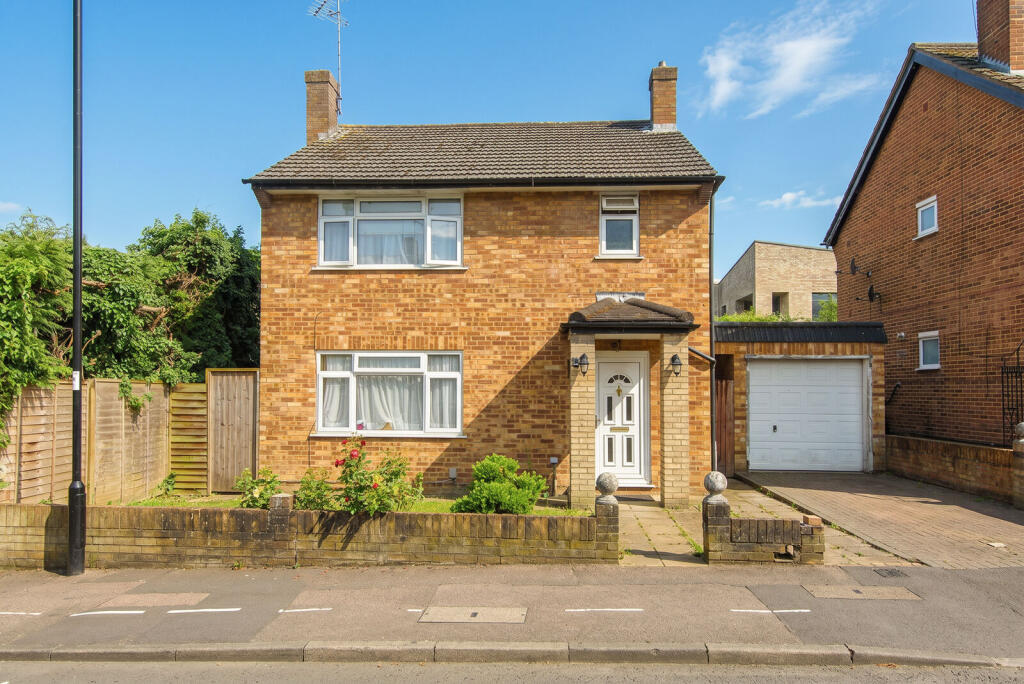 Main image of property: Linden Close, Avenue Road, Southgate, London, N14