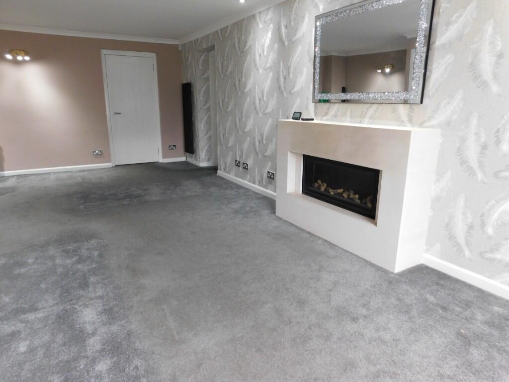 House in Renfrew, Dean Park - View 4