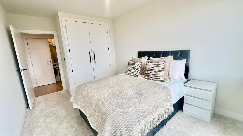 Additional image 8 of Brand New Home - Glasswater Locks, Birmingham, B4