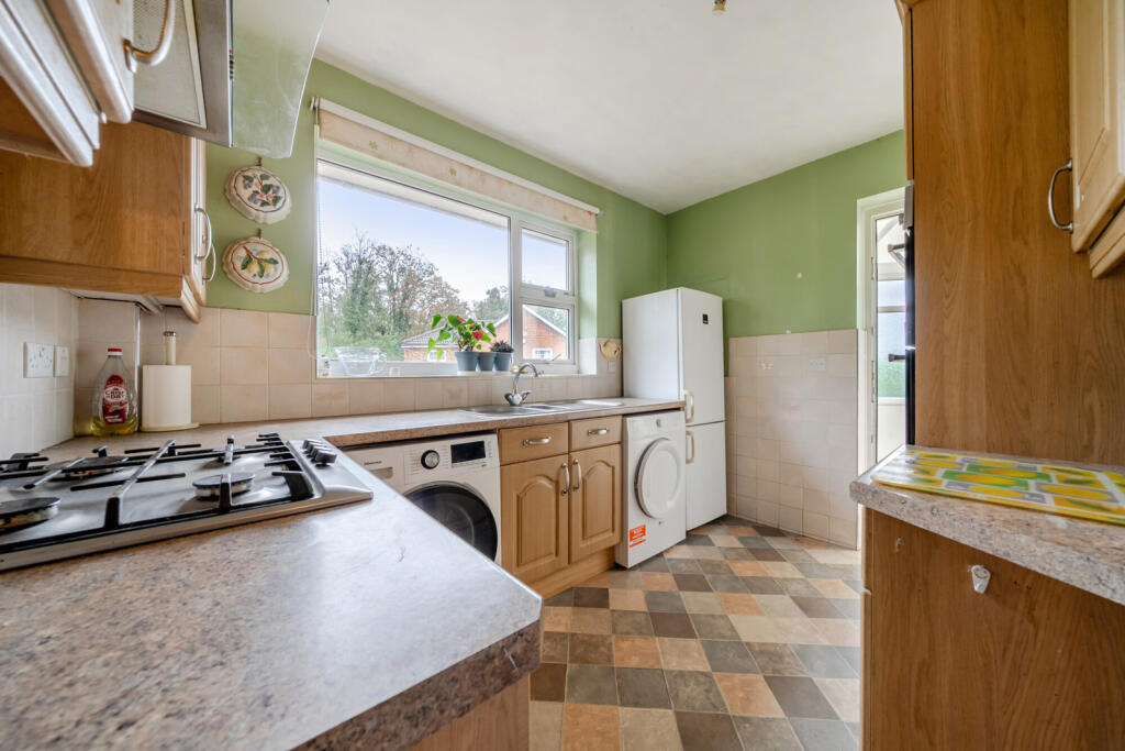 House in Bromley - View 2