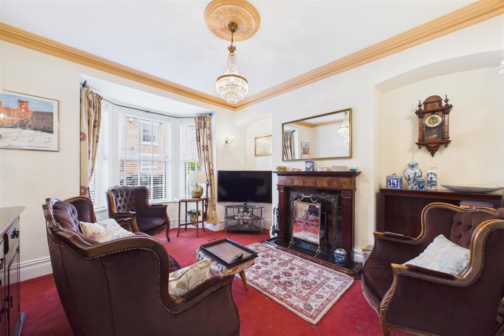 House in Nottingham - View 4