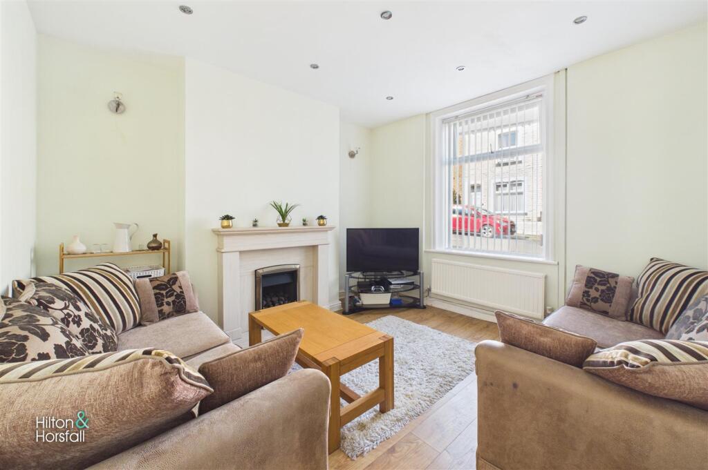 House in Pendle, Laund, Barrowford - View 2