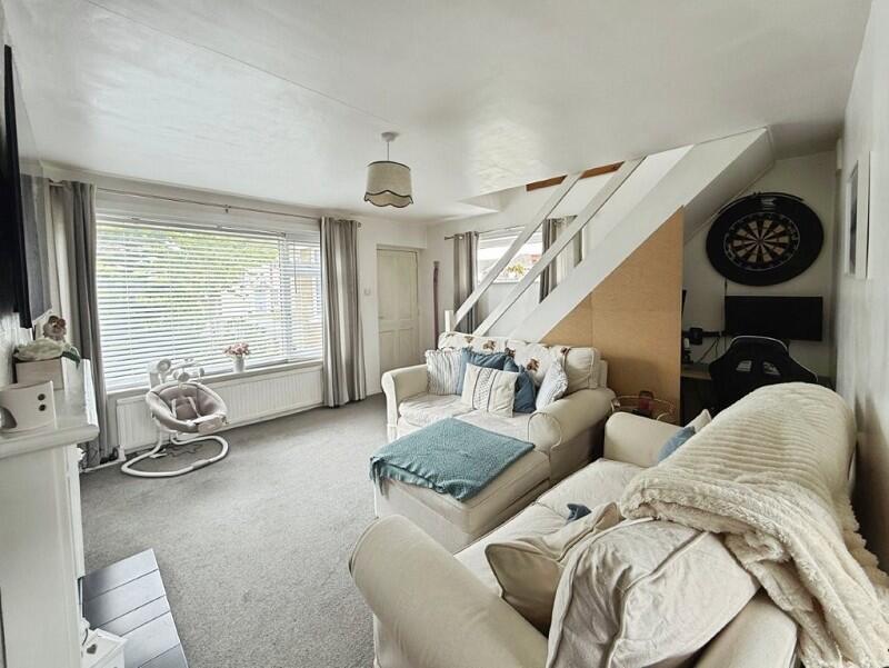 Pine Drive, Syston, Leicestershire. LE7 2PZ photo 4