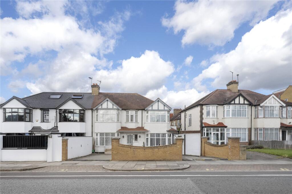 Main image of property: Ridge Avenue, Winchmore Hill, N21