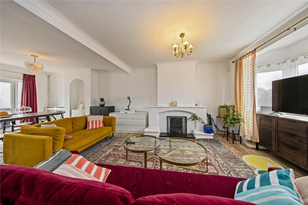 House in Twickenham - View 2