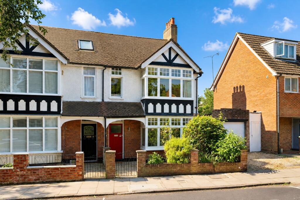 4-bed semi-detached on Brampton Road, St. Albans, Hertfordshire, AL1, £1,000,000