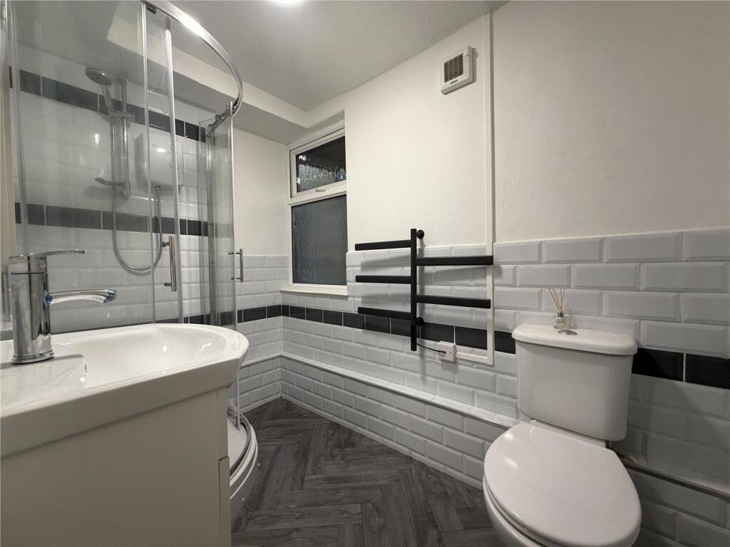 Apartment in Plymouth - View 4