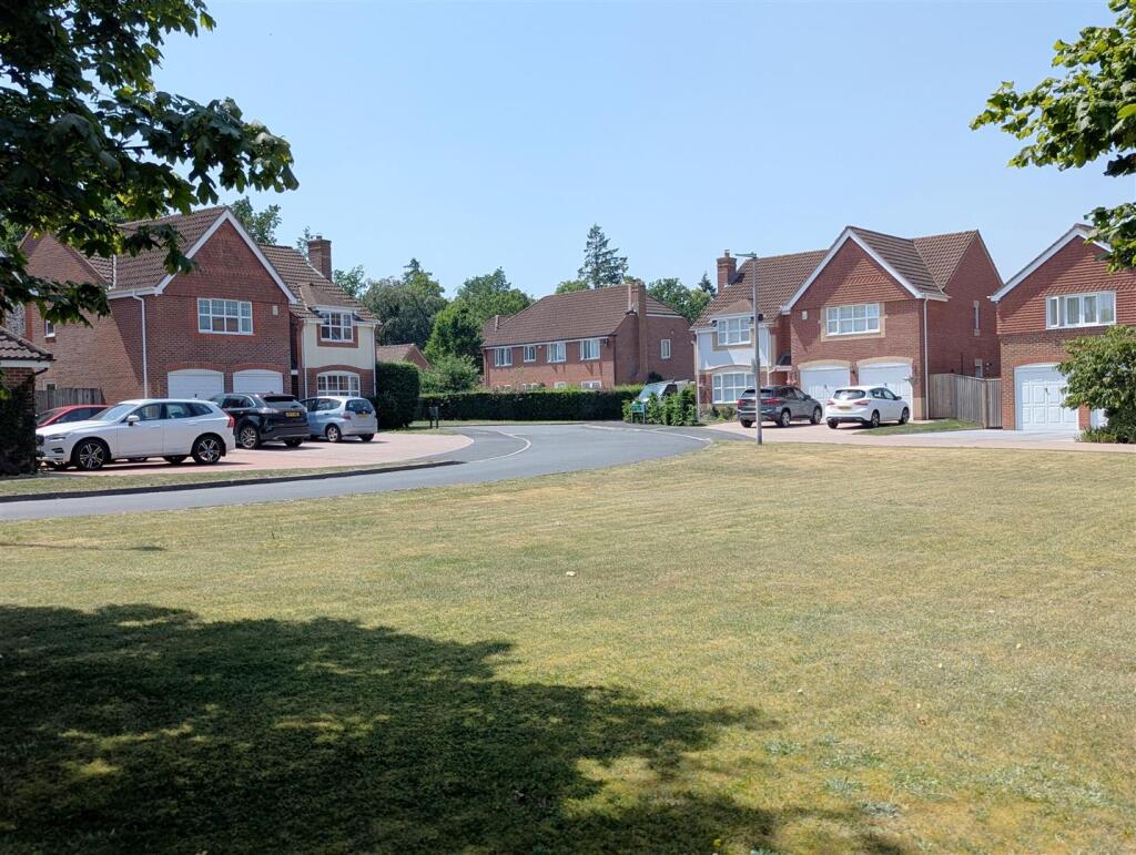 House in Reading - View 2