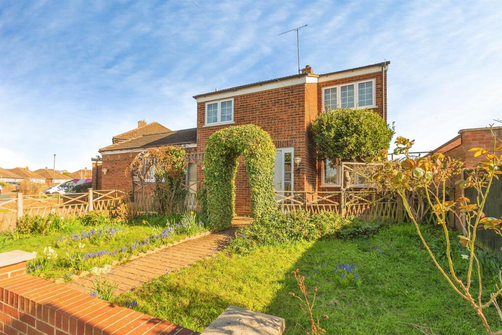 Main image of property: Capshill Avenue, Leighton Buzzard