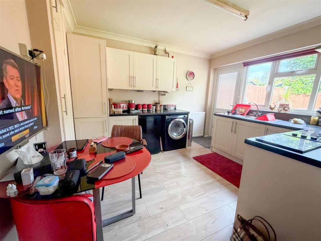 House in Clacton-on-Sea, Great Clacton - View 4