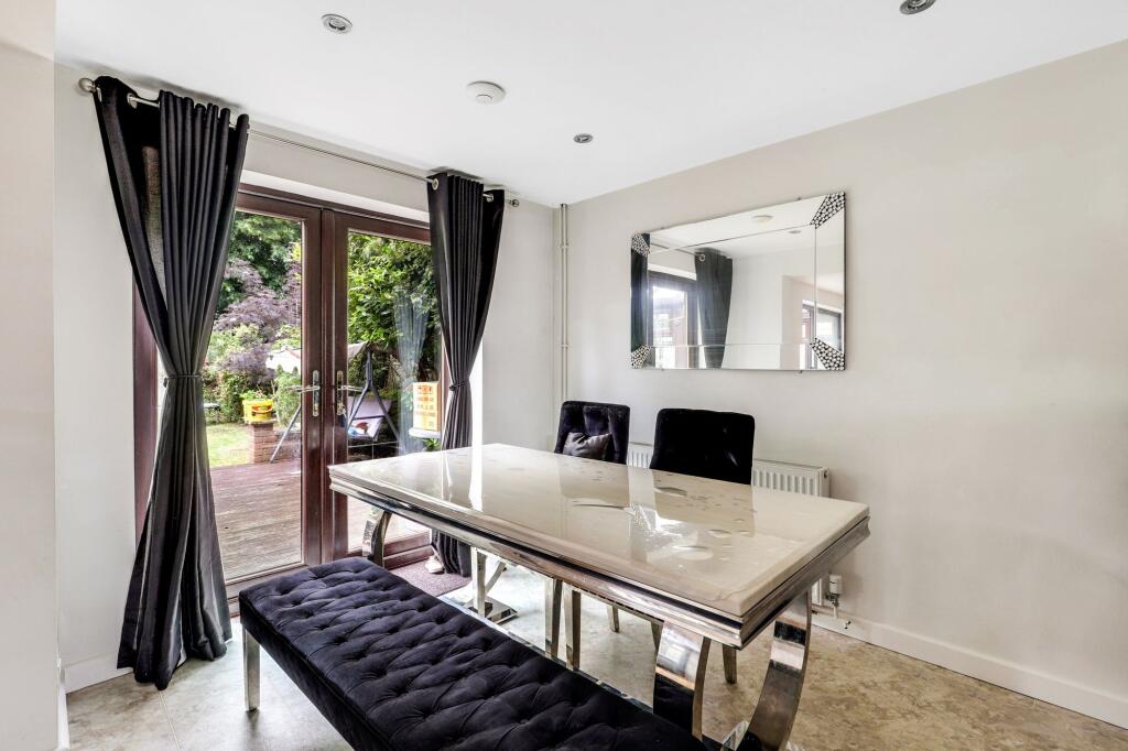 House in Rushcliffe, Gamston - View 4