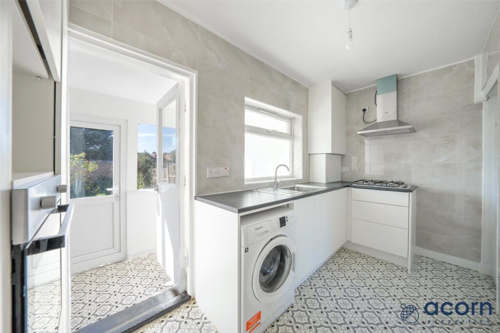 House in London - View 5
