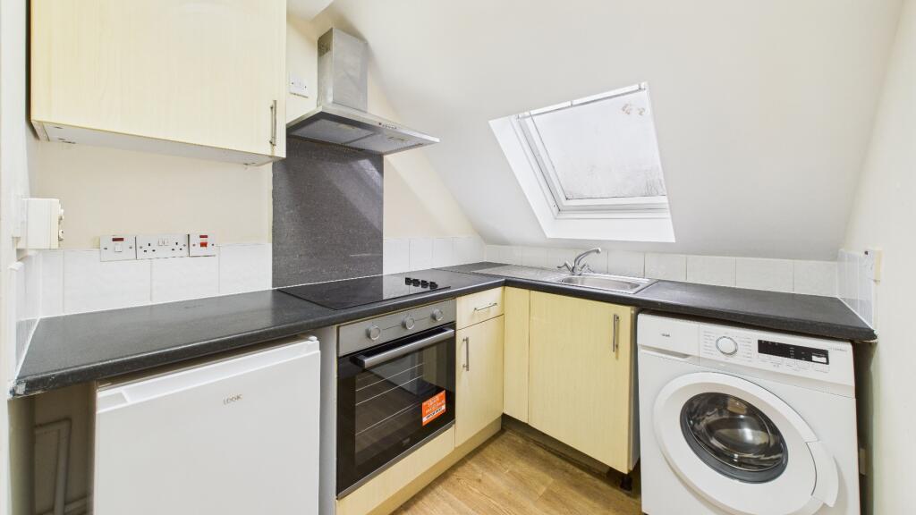 Nickys Court Flats, 24 Osmaston Road, Derby, Derbyshire, DE1 2HR - Ansicht 4
