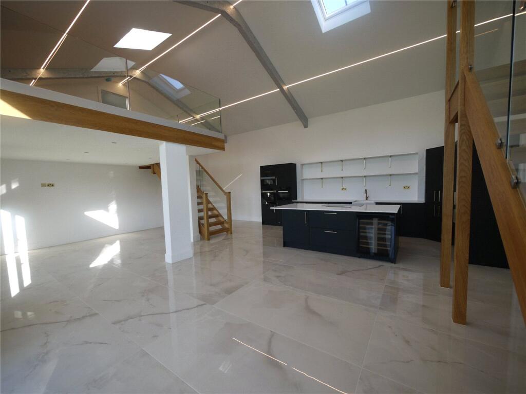 House in Epping Forest, Fyfield - View 4