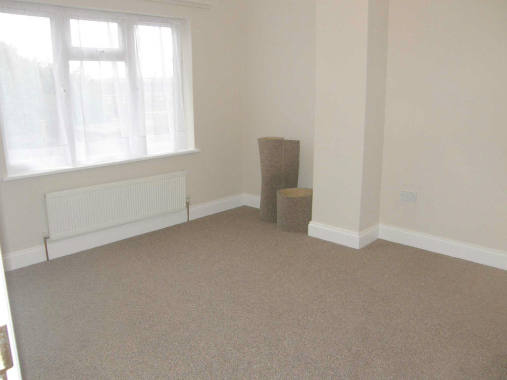 House in Enfield - More