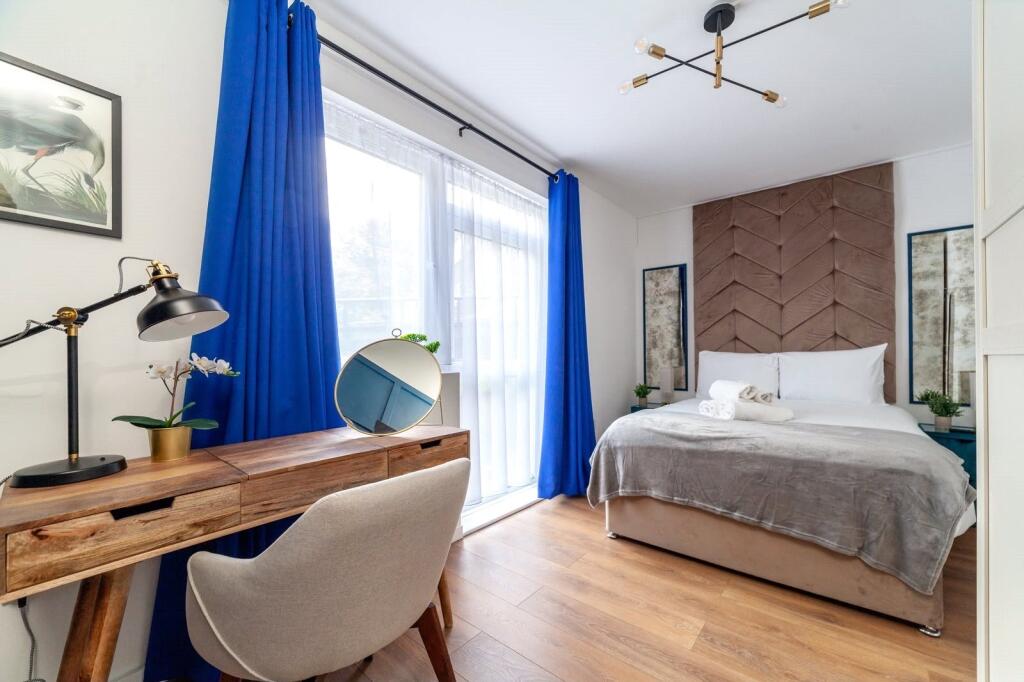 Apartment in London, Warwick Estate, Maida Vale - More
