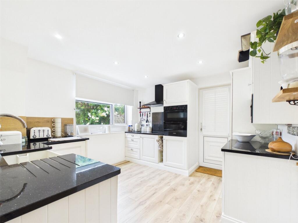 Brookside Road, Bransgore, Christchurch, Dorset, BH23 photo 2