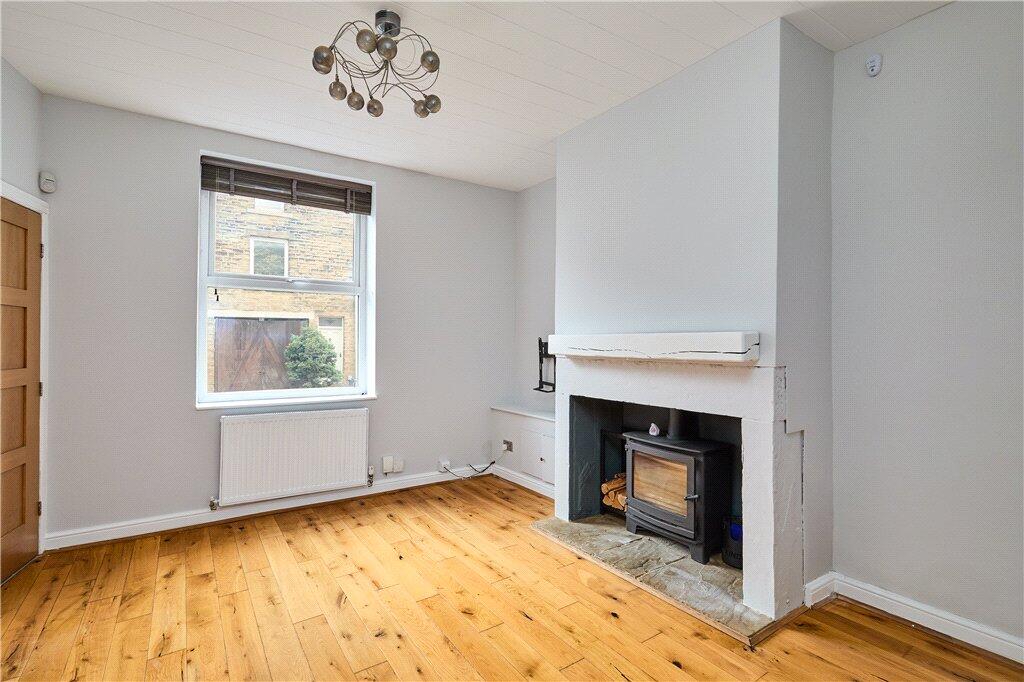 House in Bradford, Low Hill, Baildon - View 3