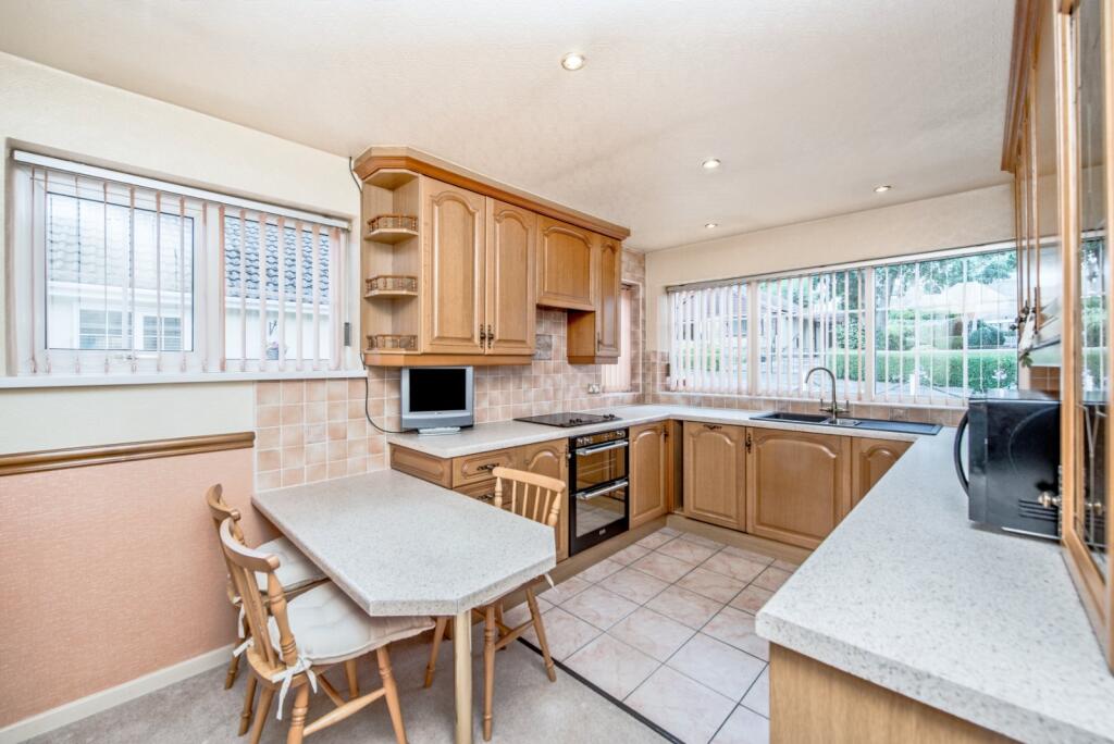 House in Kirklees, East Bierley - View 4